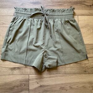 3 FOR $18 SALE No Boundaries Shorts Large 11-13